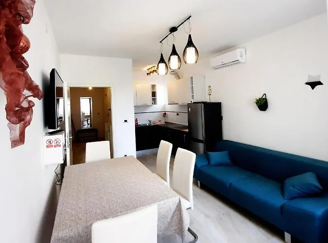 Apartman Symphony Veranda: Modern, New