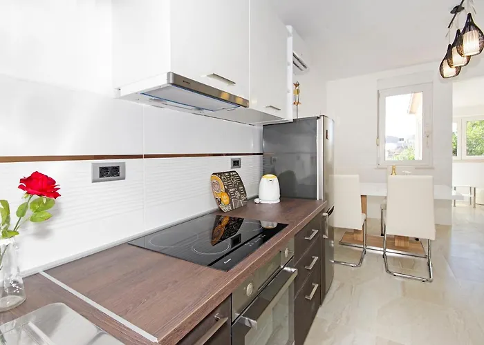 Symphony Veranda: Modern, New Сплит