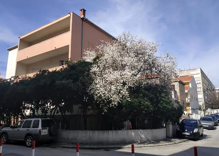 Symphony Veranda: Modern, New Апартаменты *